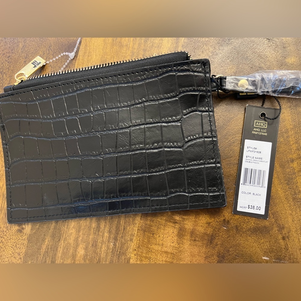 London fog croco wristlet NWT - Picture 3 of 4